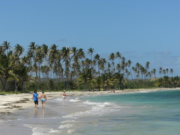 The beach at Coconut Bay is big enough for family travelers and romantic couples to share. 