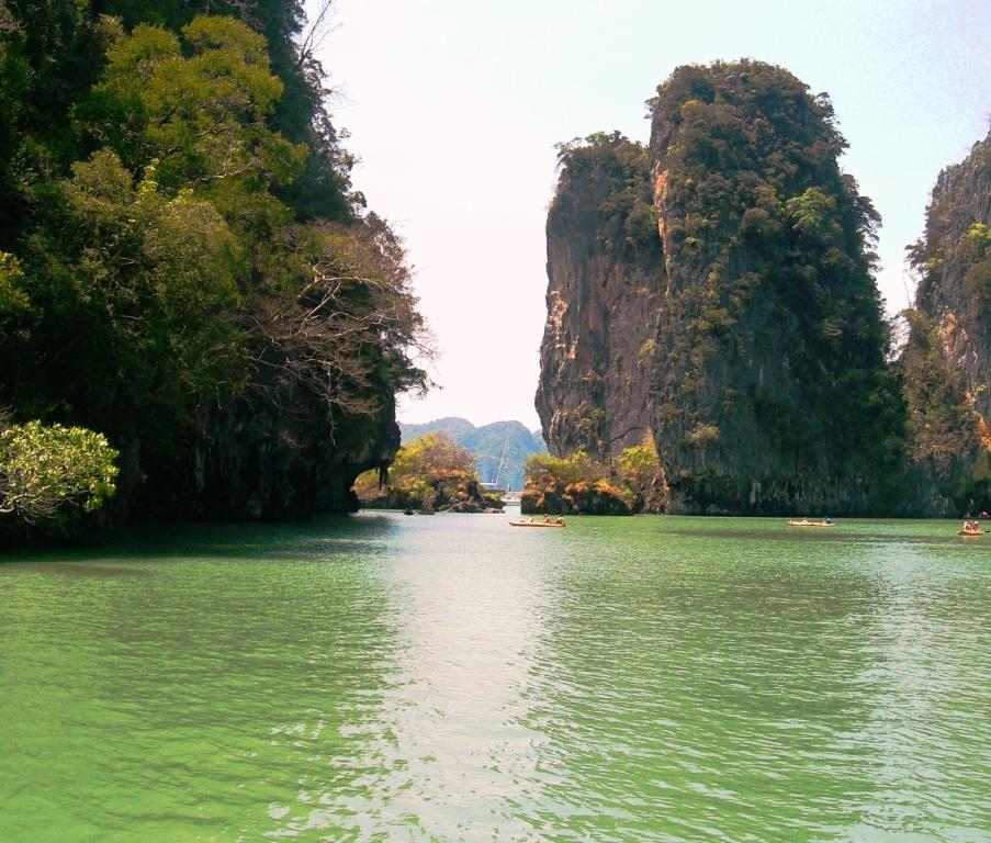 Thailand’s Phang Nga Bay by Speedboat
