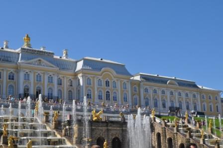 St. Petersburg’s Peterhof by Hydrofoil