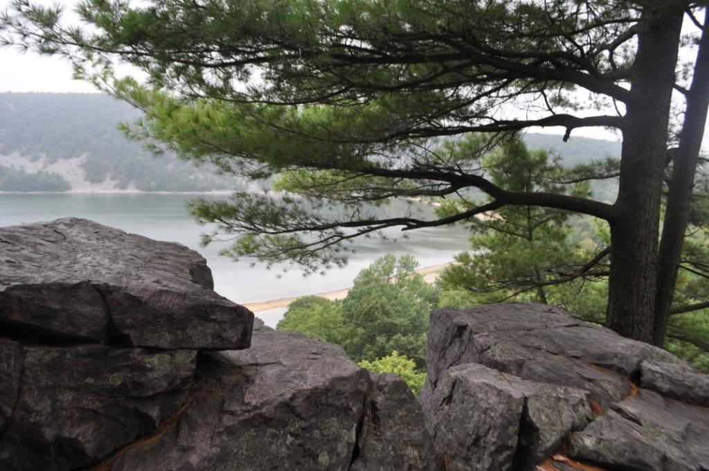 Studying the Ice Age at Devils Lake, Wisconsin